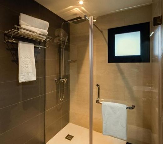 AD Hotel Pont D'Hydra