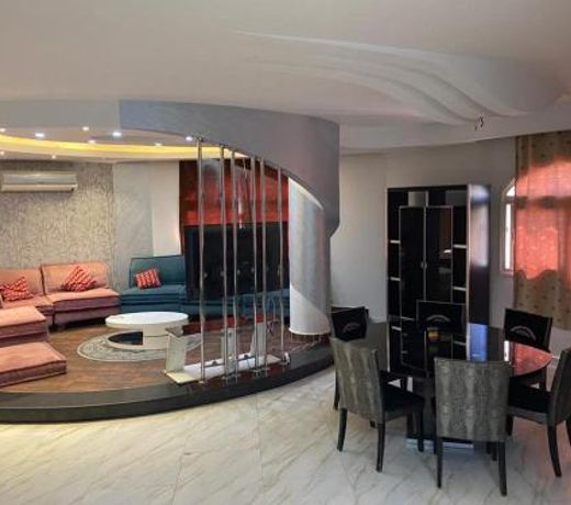 Luxury apartment in front of the AUC