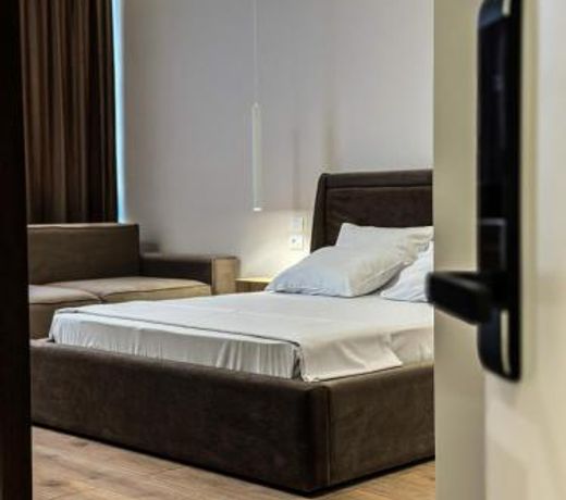 ALEXANDER Rooms