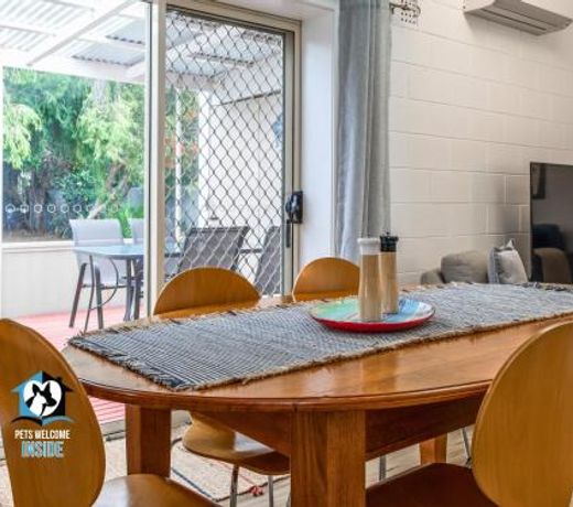 Renovated 3BR One Street to Beach