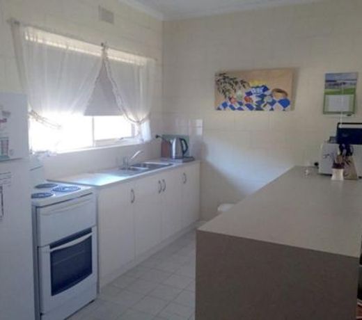 Comfortable Unit Close to the Beach