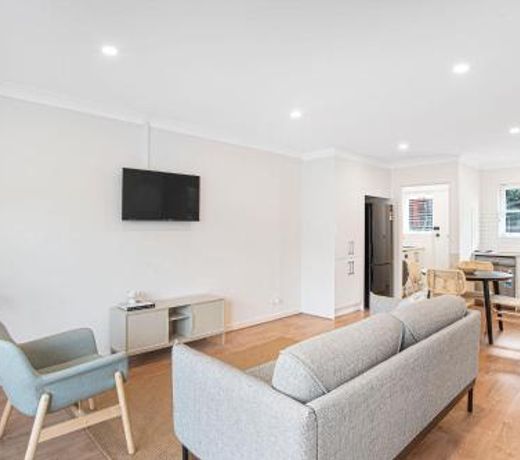 Prime Location 2 Bed Renovated in Royston Park