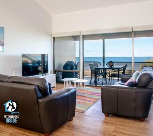 Beautiful Sea Front 3BR with Great Views