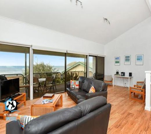 Beautiful Sea Front 3BR with Great Views