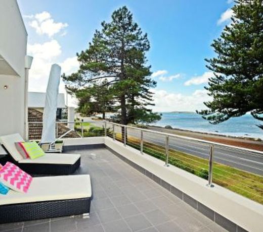 Luxury and Beachfront on Franklin