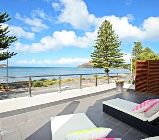 Luxury and Beachfront on Franklin