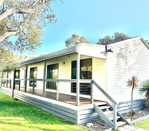 Bliss in Venus Bay - close shops and beach!