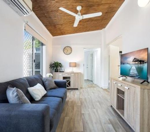 Seaside Serenity: Modern 2BR Escape with Spa