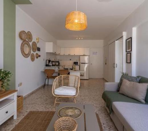 Blossom 1-Bedroom Apartment in Larnaca