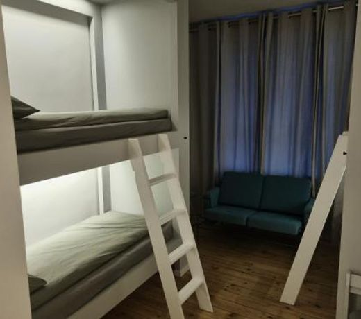 Hotellos