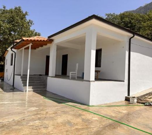 Guest House Sakollari