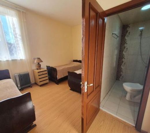 Moreni Guest House