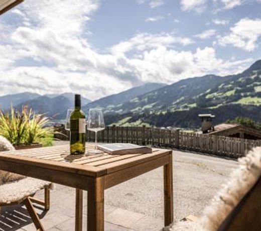 VIEW4TWO / Chalet-Apartment Zillertal