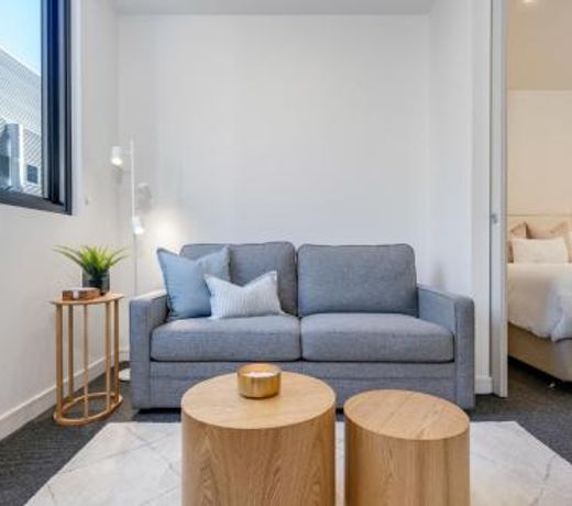 Beach Petite -CBD -Parking Options