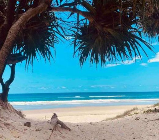 20 Steps- Stunning Beach Retreat. North of Byron - ON THE BEACH!