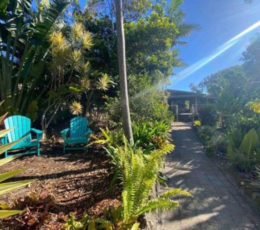 20 Steps- Stunning Beach Retreat. North of Byron - ON THE BEACH!
