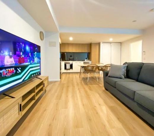 Stunning 2BR Apt @ Adelaide CBD with Pool-Gym-BBQ