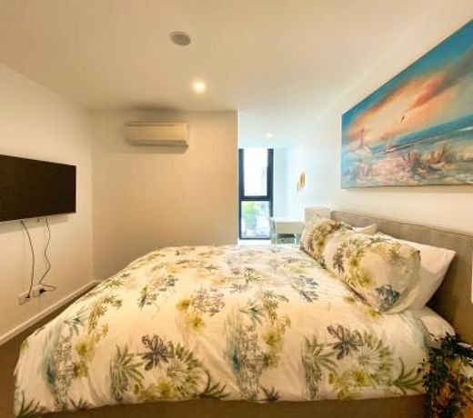 Stunning 2BR Apt @ Adelaide CBD with Pool-Gym-BBQ