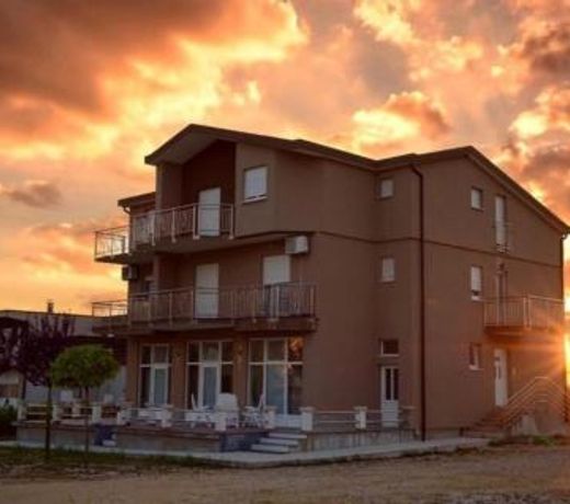 Villa Aurora