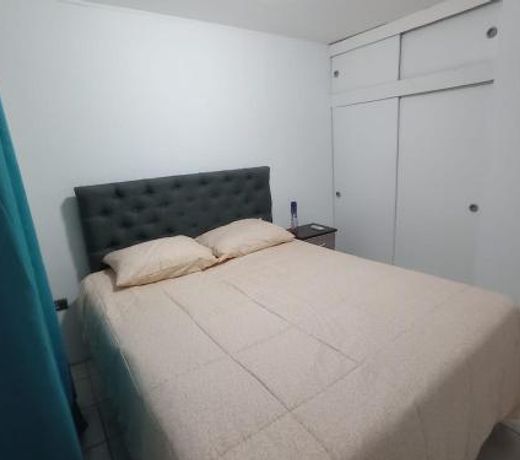 Cómoda casa con piscina