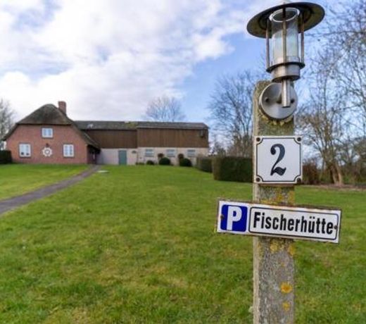 Holiday home in Westerhever with a fireplace and a beautiful garden