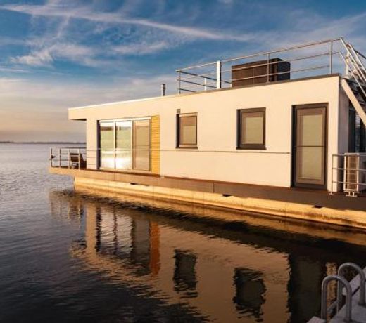 Houseboat Floating House "Marie", Ribnitz-Damgarten