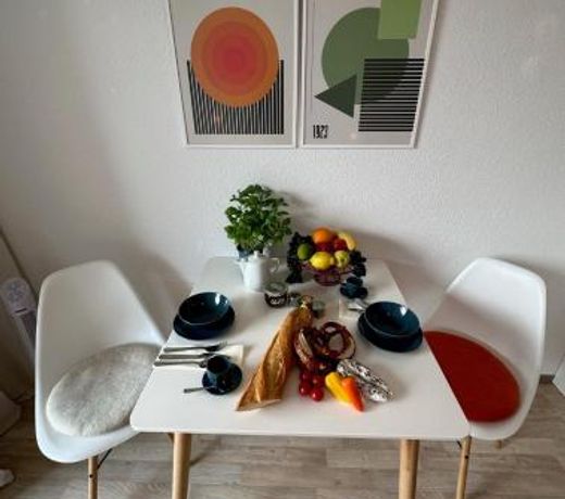 Stilvolles und modernes Appartement mit sonnigem Balkon in Flughafen- und MessenÃ¤he 31