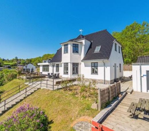 Holiday Home Johanna - 300m from the sea in Bornholm by Interhome
