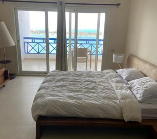 Executive Royal Tower Apartments - Sky Lounge