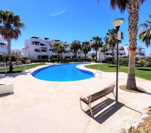 Apartamento en Vera con 3 habitaciones y piscina.