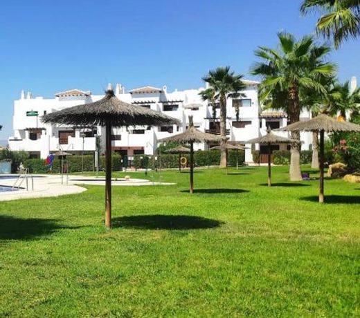 Apartamento en Vera con 3 habitaciones y piscina.