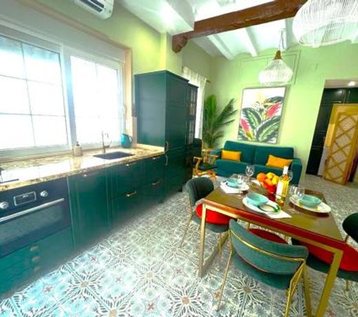Esmeralda Apartment With Free Private Underground Parking