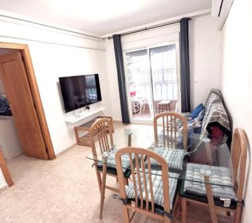 Modern Apartment 3mins walk to Playa del cura beach
