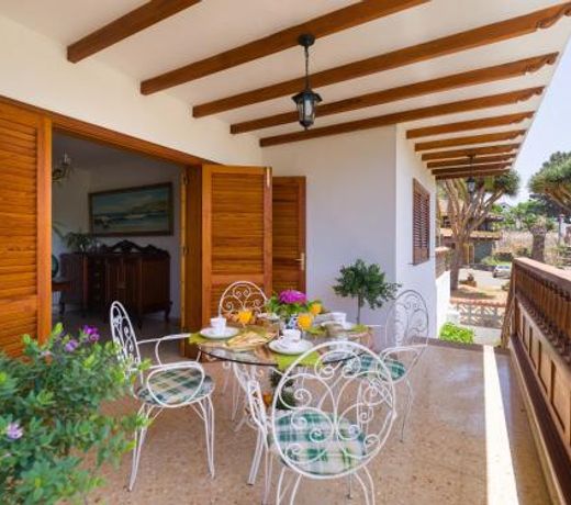 CASA LOLINA