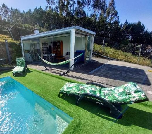 Casa Rocha Velha con piscina y terraza particular