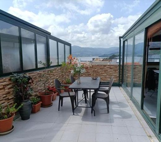 Piso con terraza en las RÃ­as Altas