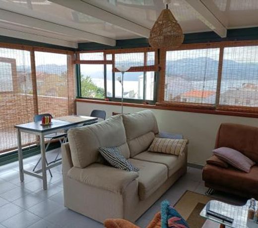 Piso con terraza en las RÃ­as Altas
