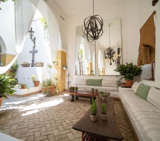 La Casa 1832 Boutique
