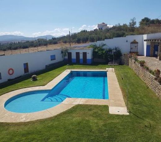 Cortijo Laguna Espejo