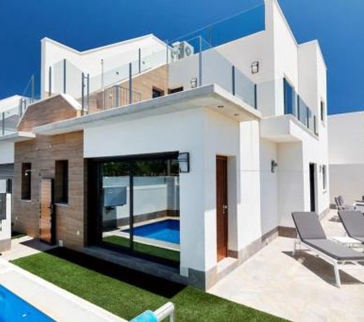 Top villa 6-8p-6 beds-swimming pool with jacuzzi
