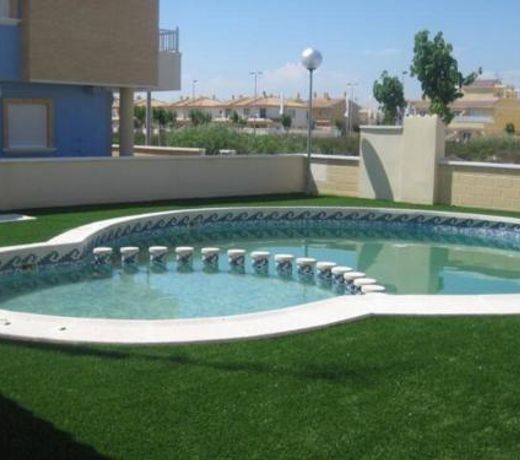 Bungalow planta baja con amplia terraza 120m2 residencial privado con piscina