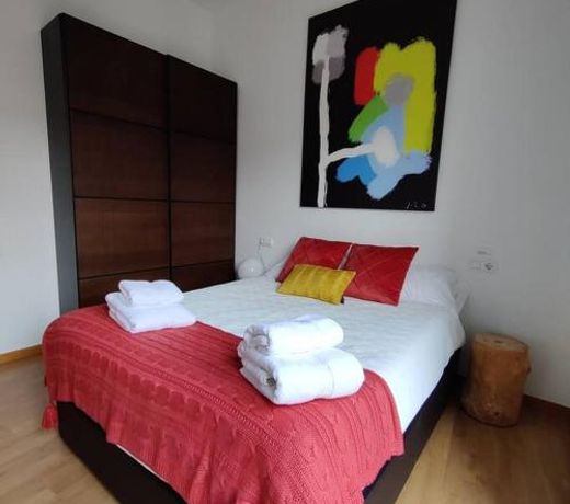 Modern Apartment in Navarrete.
