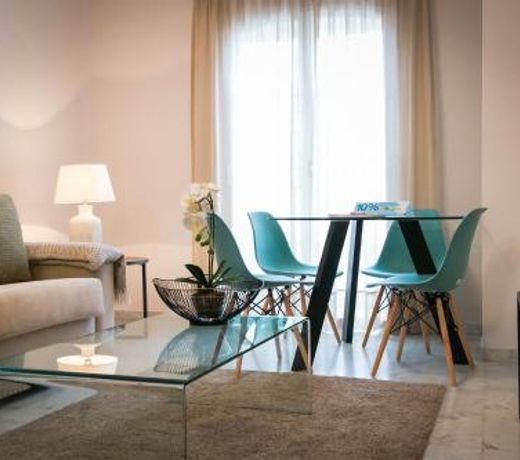 Holidays2Malaga Peña Parking & French Balcony & Smart TV