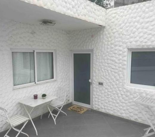 Casa Nueva