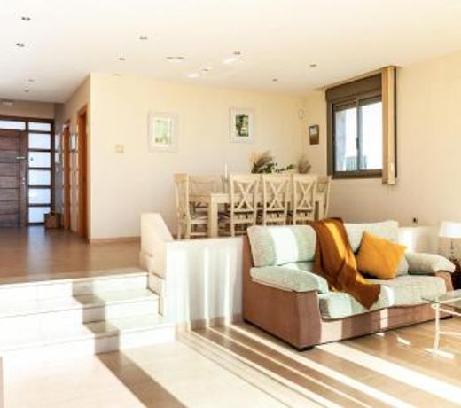 Stunning Home In Cartaya With Wifi, Swimming Pool And 4 Bedrooms