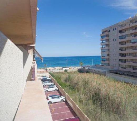 Topacio 3 en prim43ra linea de la playa en Calpe con Buenas vistas