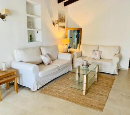 NEU: Exklusives Ferienhaus mit Pool, fußläufig zum Meer, bei Moraira