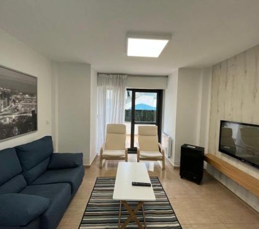 Apartamento con terraza,2 min de la playa, Ares
