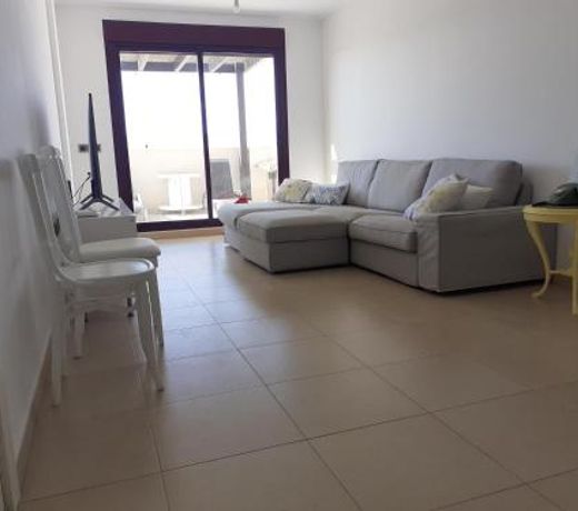 Apartamento en Ãguilas con amplia terraza y piscina