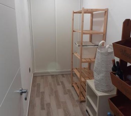 Apartamento en Ãguilas con amplia terraza y piscina